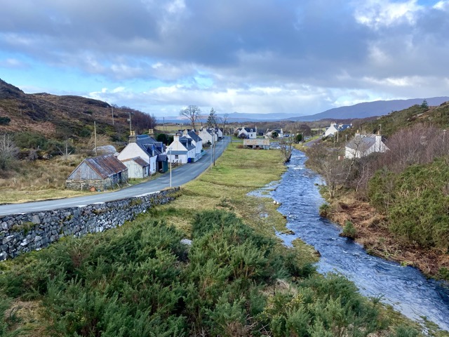 The Allt Dhiuirinis cresting in the town of Duirinish